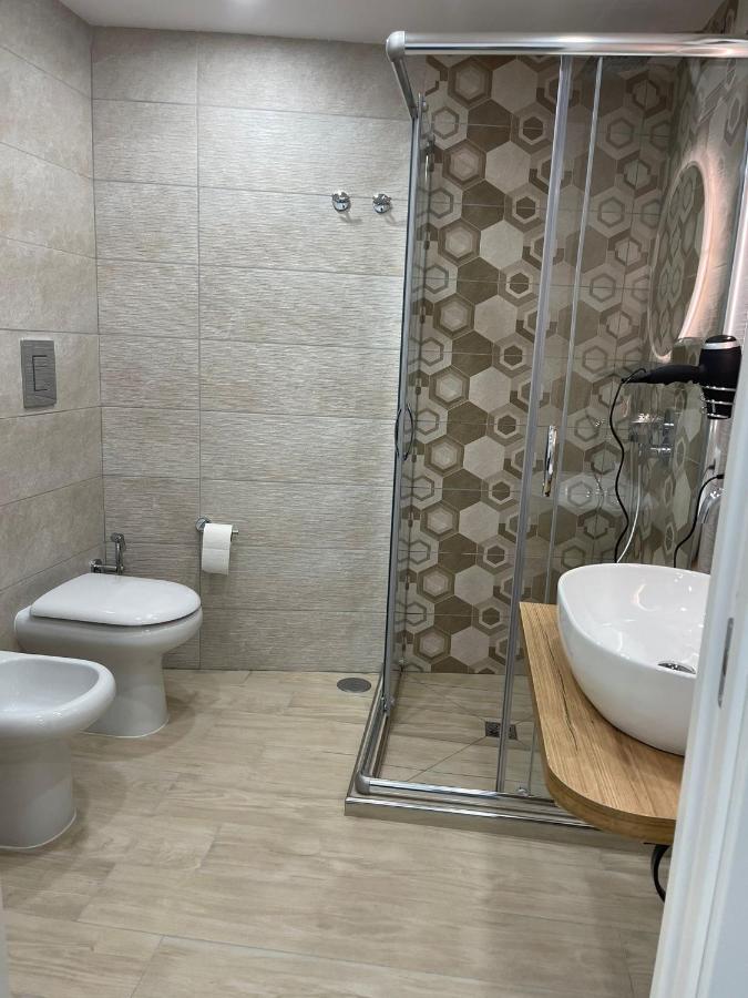Metro Stazione-museo 500 M-appartamento Ed Elegante Dimora De Curtis Apartment Neapel