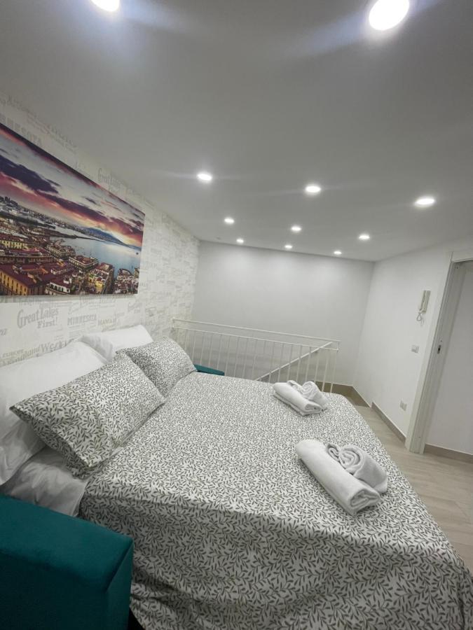 Metro Stazione-museo 500 M-appartamento Ed Elegante Dimora De Curtis Apartment Neapel