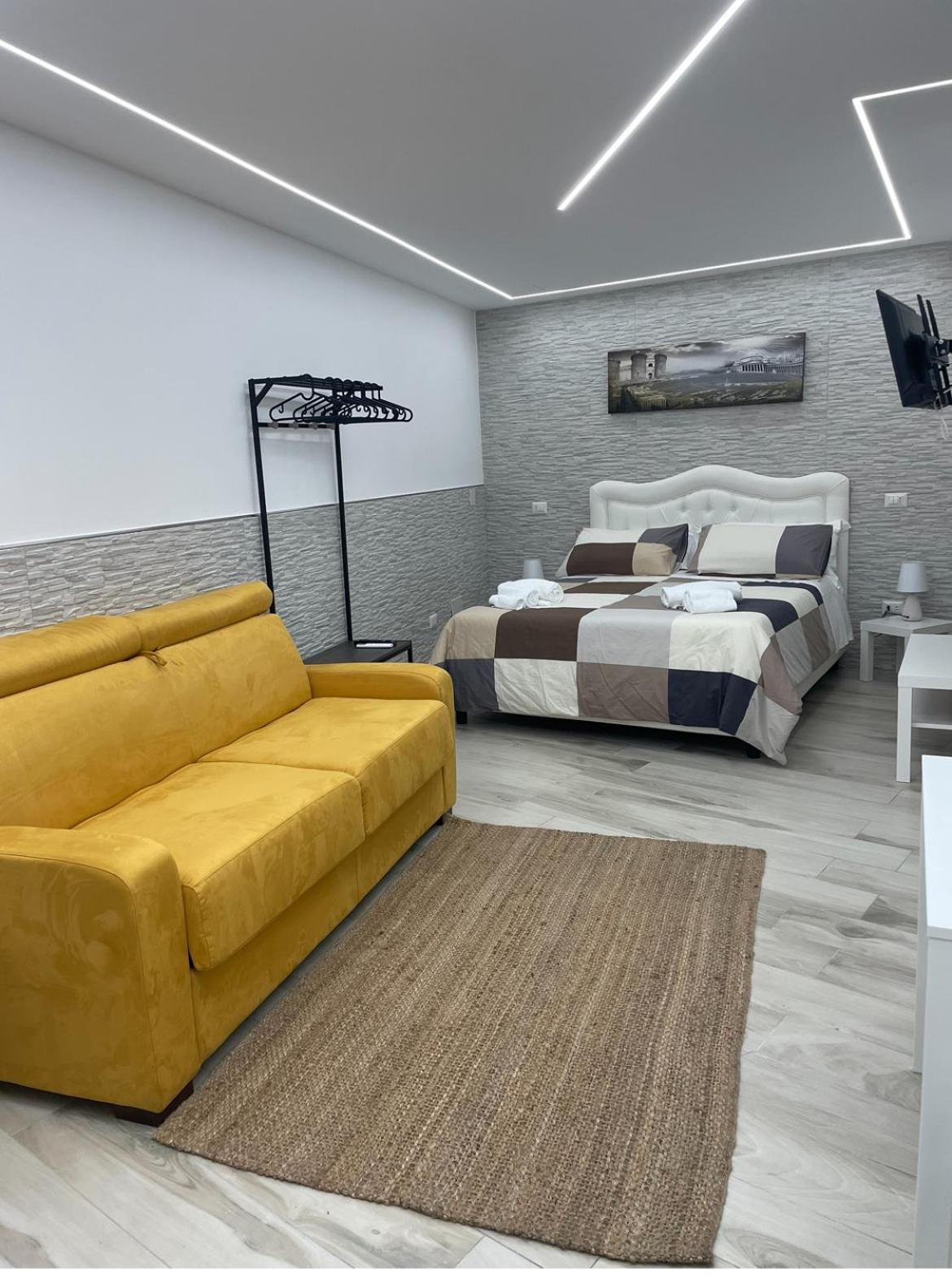 Apartment Metro Stazione-museo 500 M-appartamento Ed Elegante Dimora De Curtis *